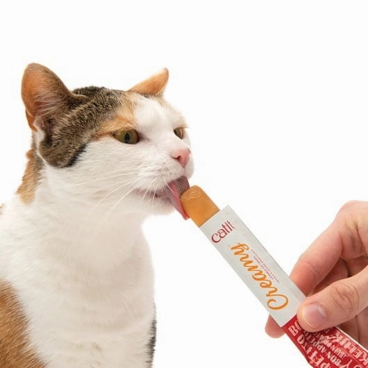 Catit Creamy Lickable Chicken & Liver Recipe Cat Treat